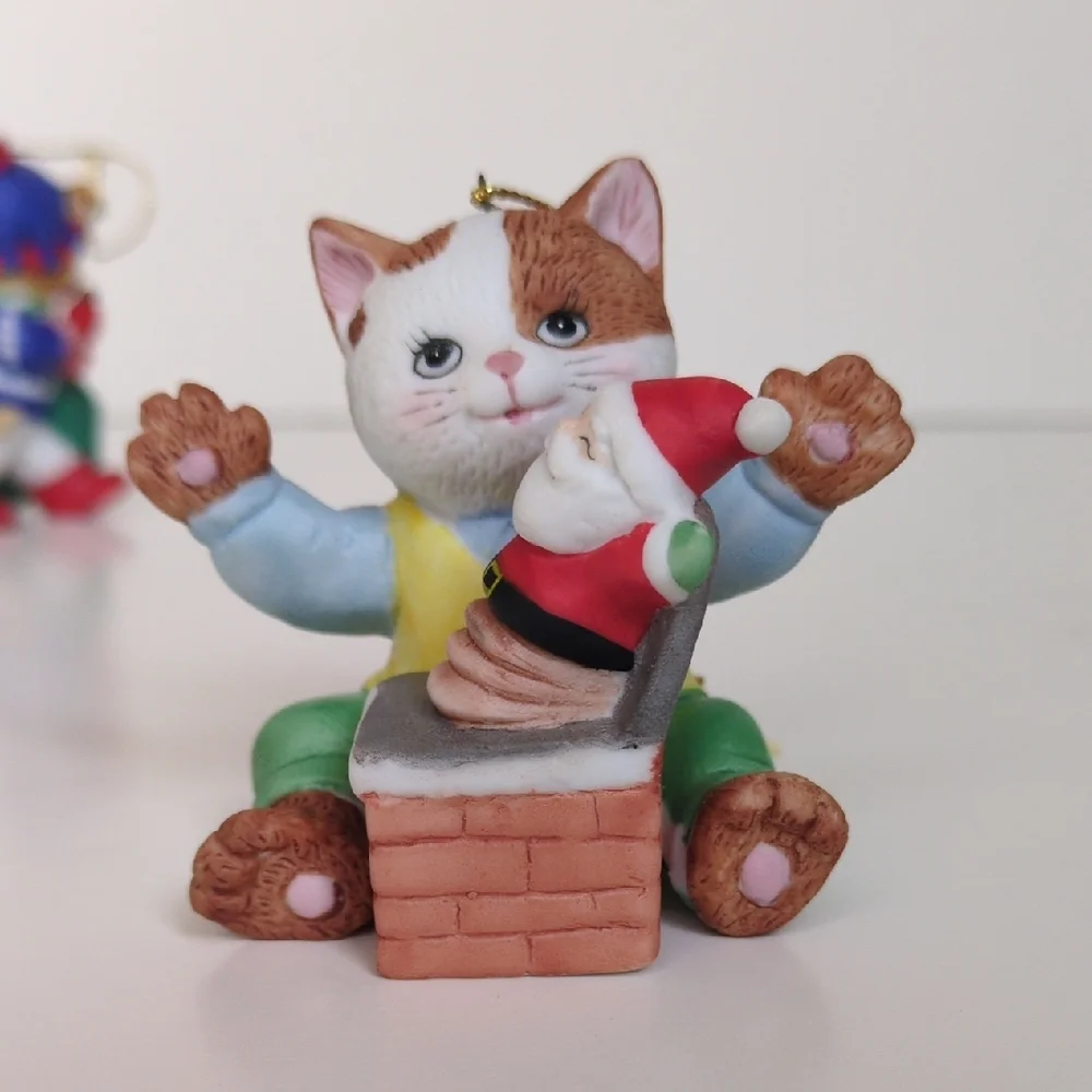 Vintage 90s Bronson Cat Christmas Ornaments - Tree Cutting‎ Eating Pie Santa Toy